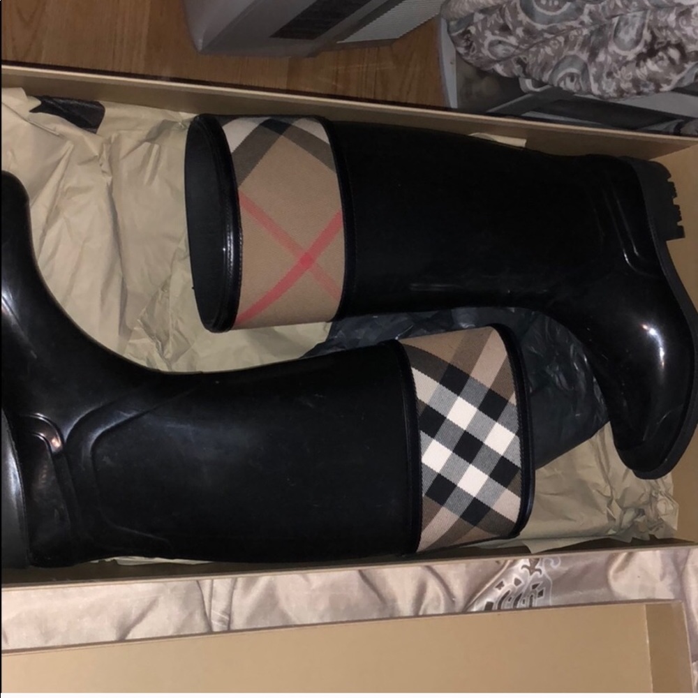 Burberry rain boots
